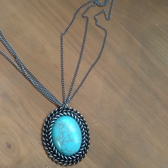Vintage faux turquoise pendant necklace - Picture 4 of 5